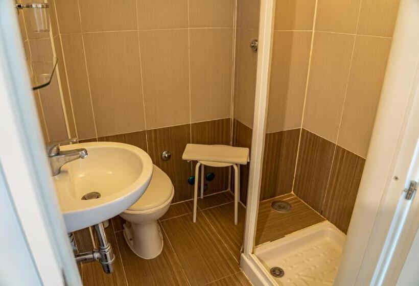 اتاق اکونومی, Bruno's Historic Home