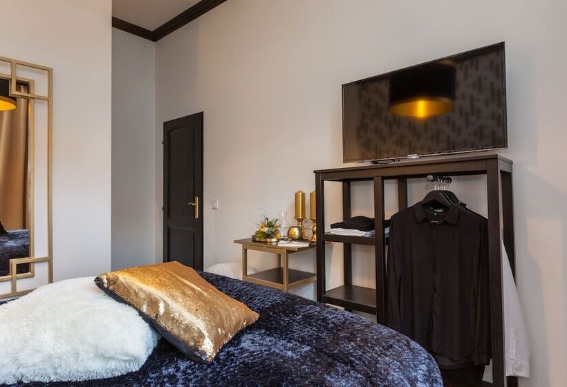 اتاق اکونومی, Golden Prague Rooms