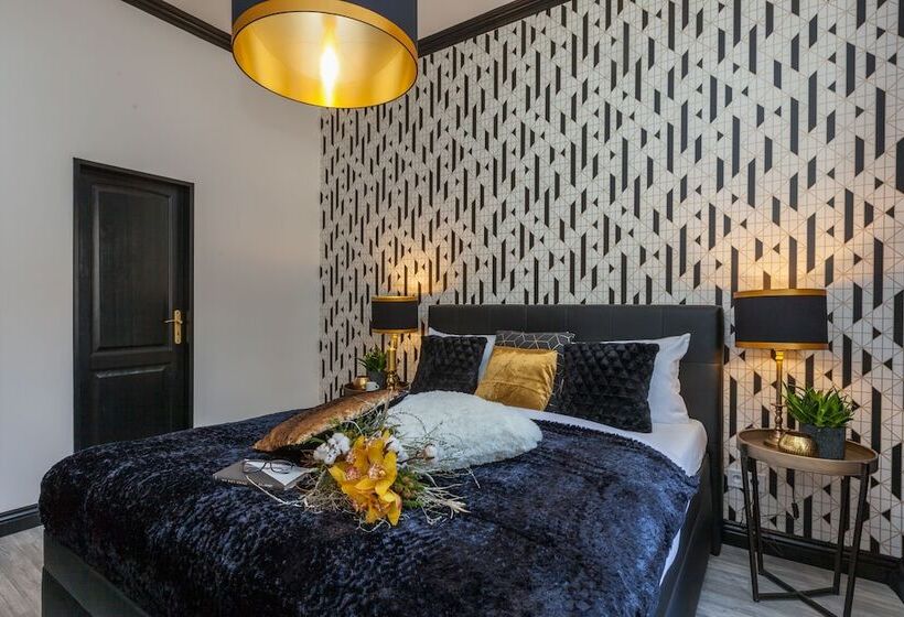 اتاق سوپریور با بالکن, Golden Prague Rooms