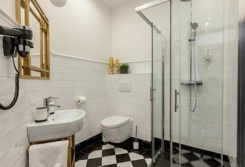اتاق لوکس, Golden Prague Rooms