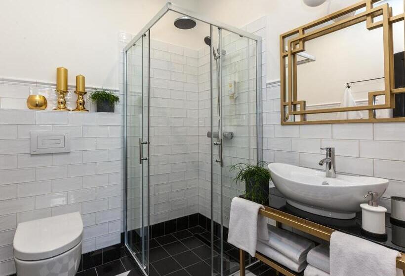 اتاق استاندارد, Golden Prague Rooms