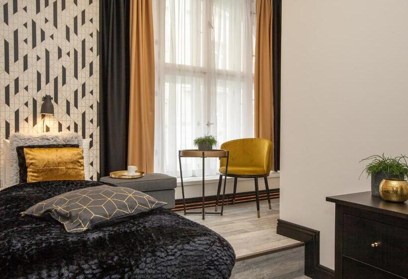 اتاق لوکس, Golden Prague Rooms