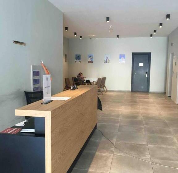 اتاق استاندارد چهارنفره با بالکن, New Gudauri Loft1