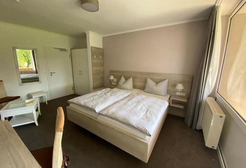 バルコニー付きスタンダードルーム, & Restaurant Kronenhof Am Weser Radweg