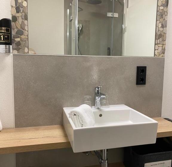 バルコニー付きスタンダードルーム, & Restaurant Kronenhof Am Weser Radweg