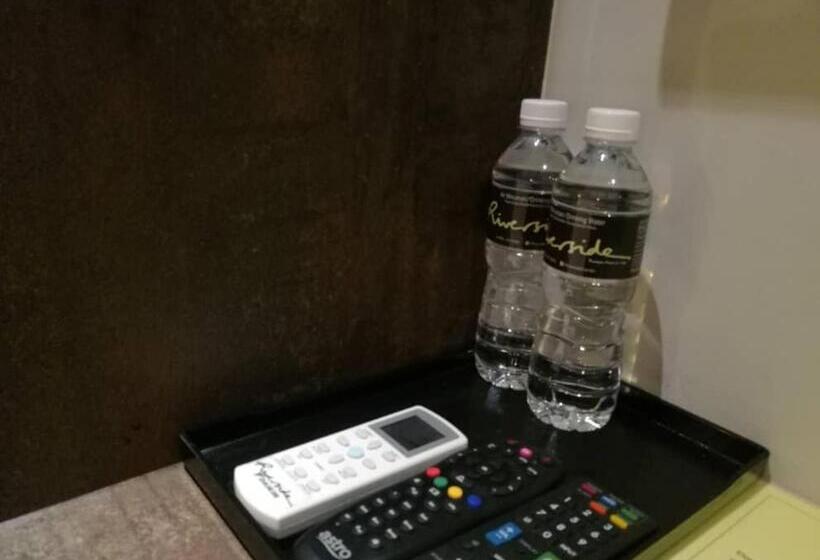 غرفة ديلوكس سرير كينج, Riverside Boutique