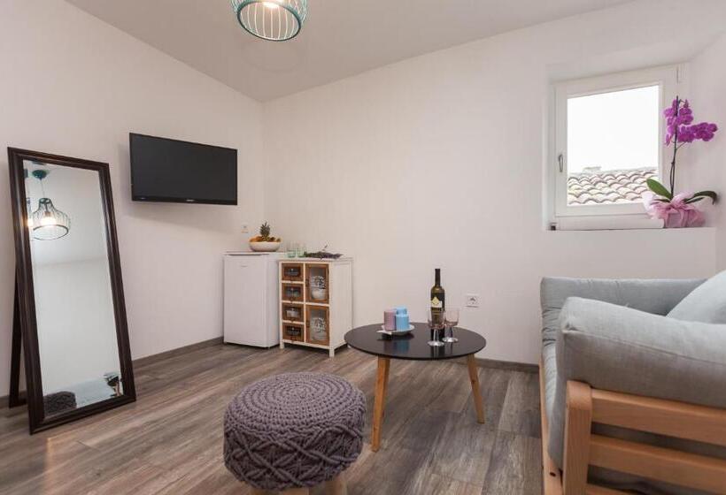 Номер Стандарт, Apartments And Rooms Hey Rovinj