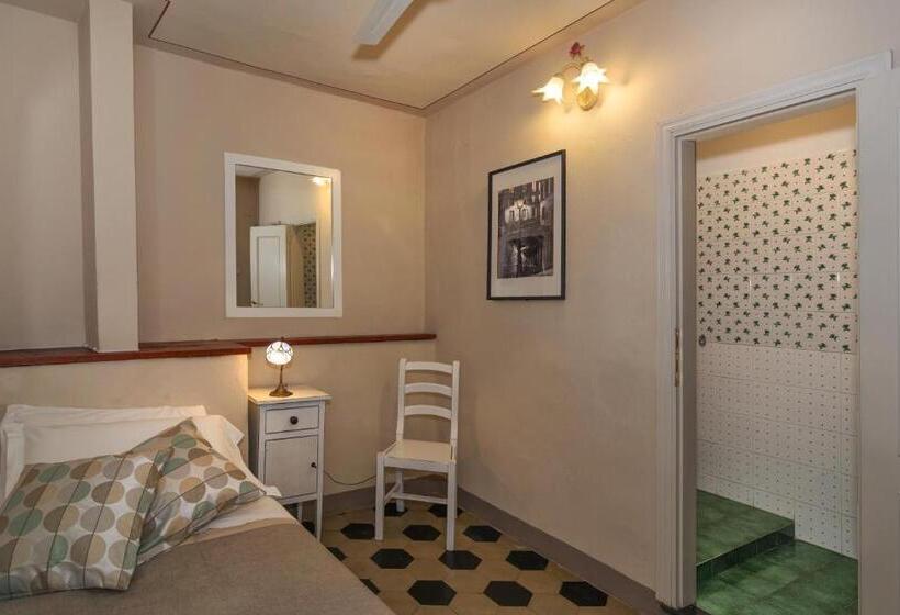 اتاق استاندارد یک نفره, Corte Meraviglia Relais