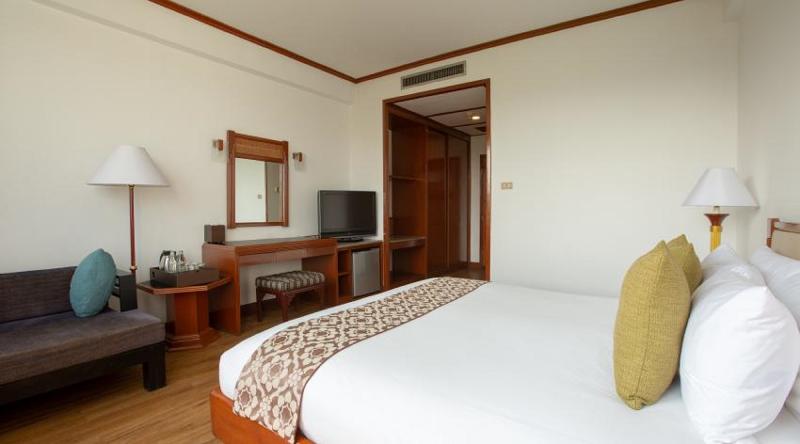 Номер Deluxe Кровать Кинг, Centara Life Hotel Mae Sot