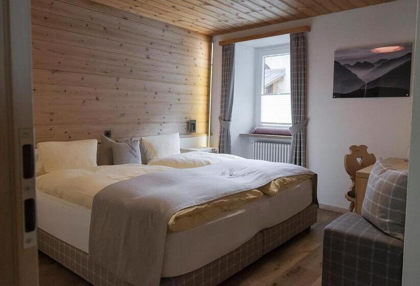 Budget Værelse, Baer & Post Zernez