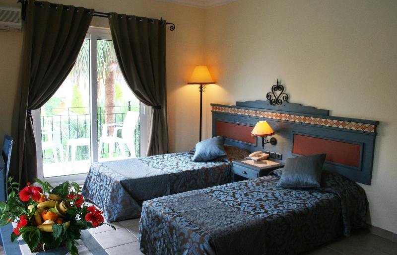 بانگلوی استاندارد با چشمانداز دریا, Blue Waters Inn