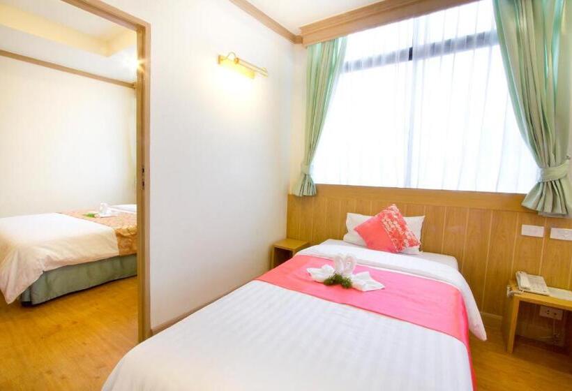 غرفة عائلية, China Town