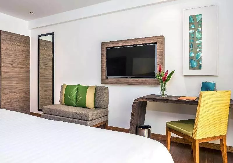اتاق استاندارد, Holiday Inn Resort Phuket Karon Beach, An Ihg