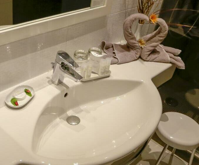 Четырехместный Номер Стандарт, Djerba Plaza Thalasso & Spa