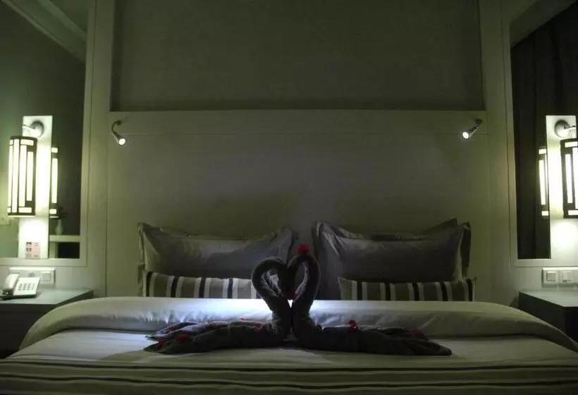 سوئیت سینیور, Djerba Plaza Thalasso & Spa