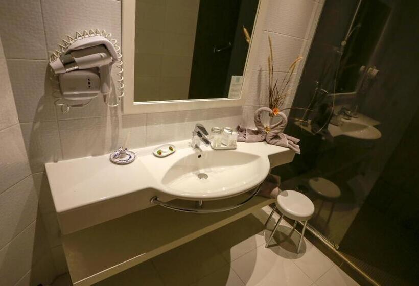 Четырехместный Номер Стандарт, Djerba Plaza Thalasso & Spa