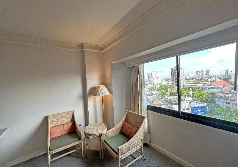 高级大房间, Lanna Palace 2004