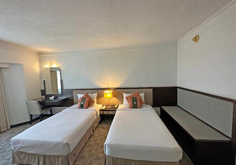 豪华房间, Lanna Palace 2004