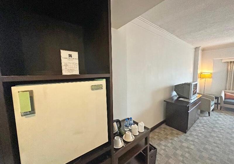 豪华房间, Lanna Palace 2004