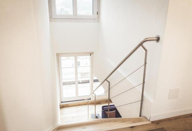 1 Bedroom Maisonette, Lenzerhorn