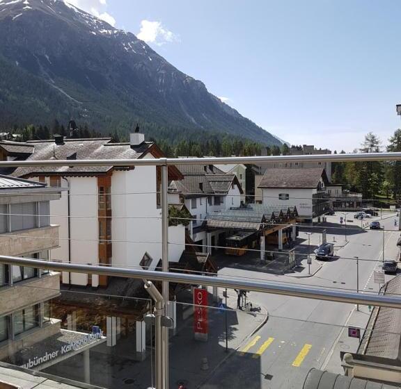 Penthouse Room, Lenzerhorn