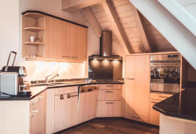 Penthouse Room, Lenzerhorn