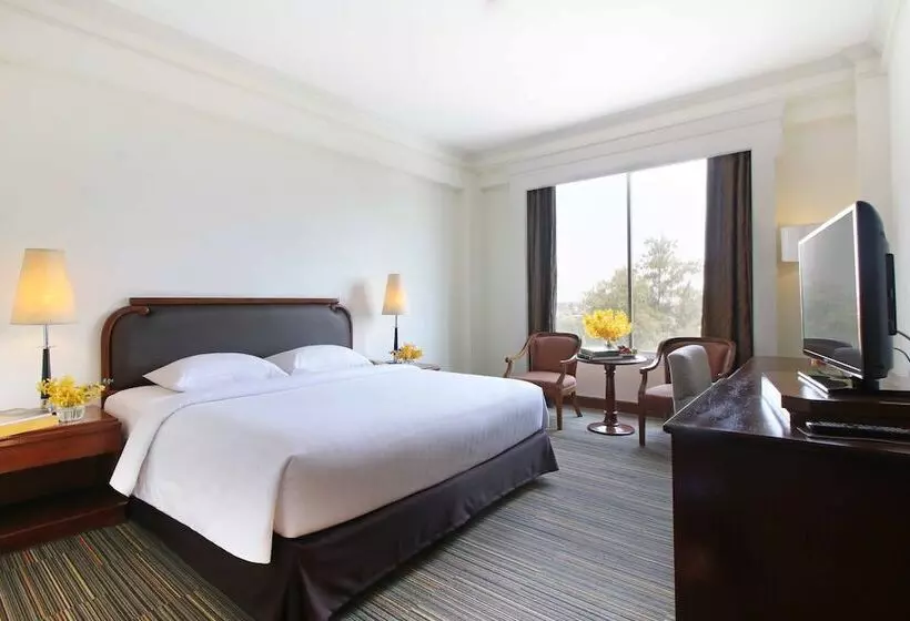اتاق لوکس, The Imperial Hotel & Convention Centre Korat