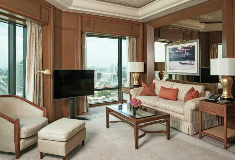 Deluxe Suite King Bed, The Peninsula Bangkok