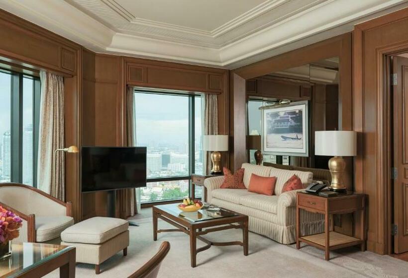 Deluxe Suite King Bed, The Peninsula Bangkok
