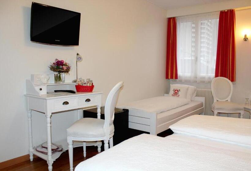 スタンダードトリプルルーム, Weisses Kreuz