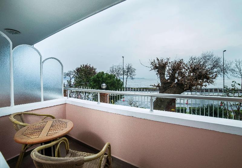 スタンダードルーム, Weisses Kreuz