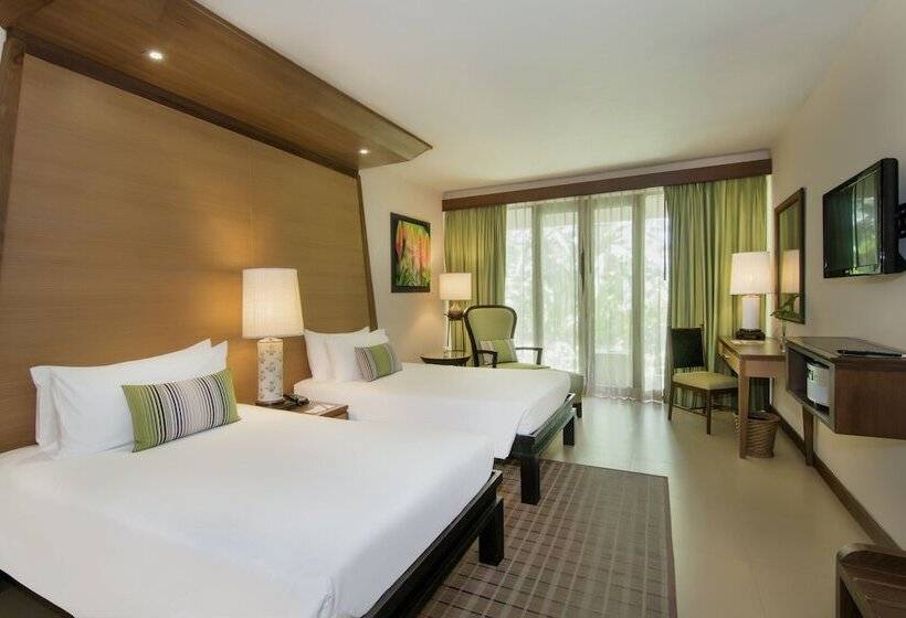 اتاق لوکس با چشم‌انداز استخر, Siam Bayshore Resort Pattaya
