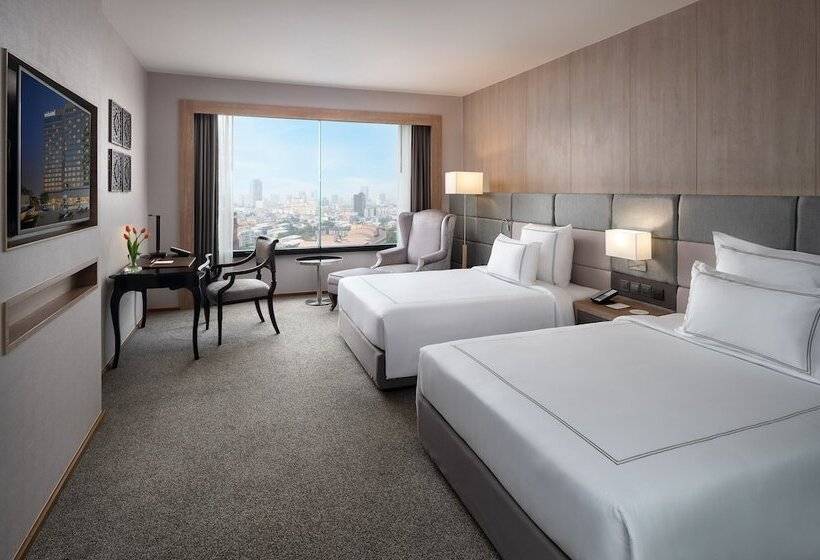 Номер Executive, Swissotel Bangkok Ratchada