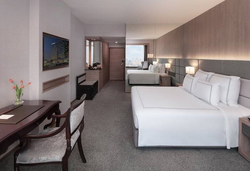 Номер Executive, Swissotel Bangkok Ratchada