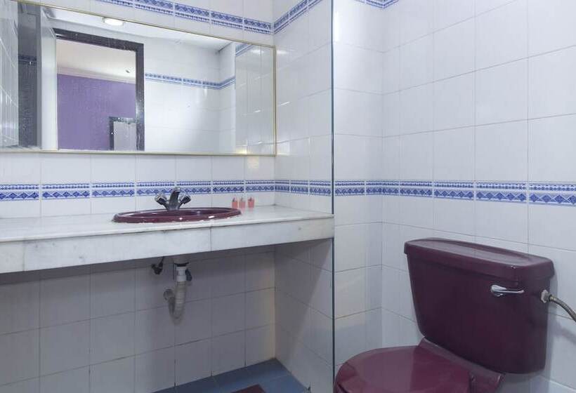 Номер Стандарт, Comfort Hotel 2 By Oyo Rooms