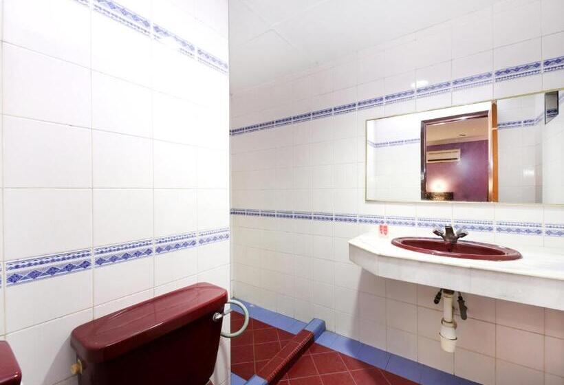 Номер Стандарт, Comfort Hotel 2 By Oyo Rooms