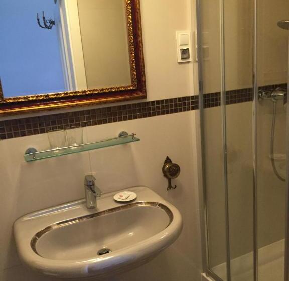 带大床的标准间, Villa Italiana Pokoje Z Prywatnymi łazienkami & Odnowa Biologiczna