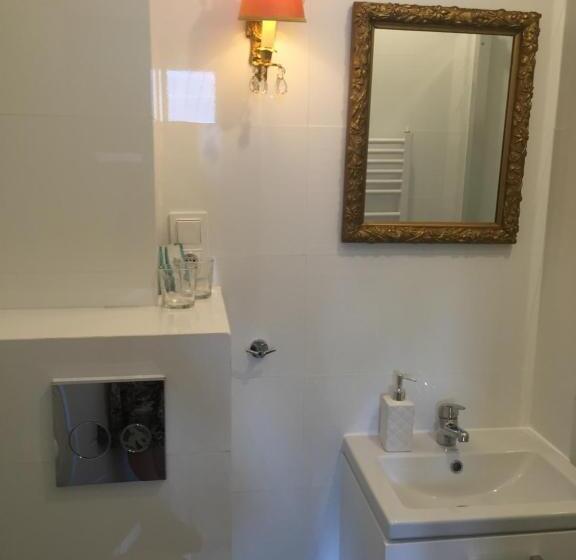 带大床的标准间, Villa Italiana Pokoje Z Prywatnymi łazienkami & Odnowa Biologiczna