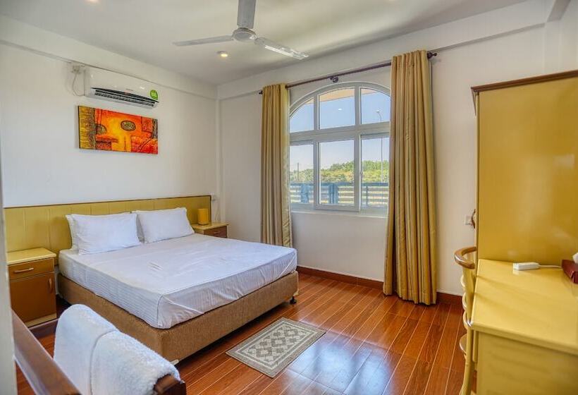 Habitació Superior, Shamaz Galle