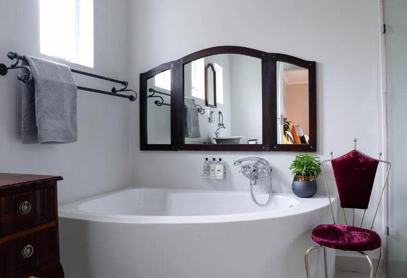 キングサイズベッドのスタンダードルーム, Arbour1 Guesthouse