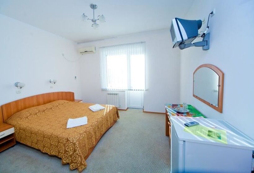 اتاق استاندارد با بالکن, Lera Guest House