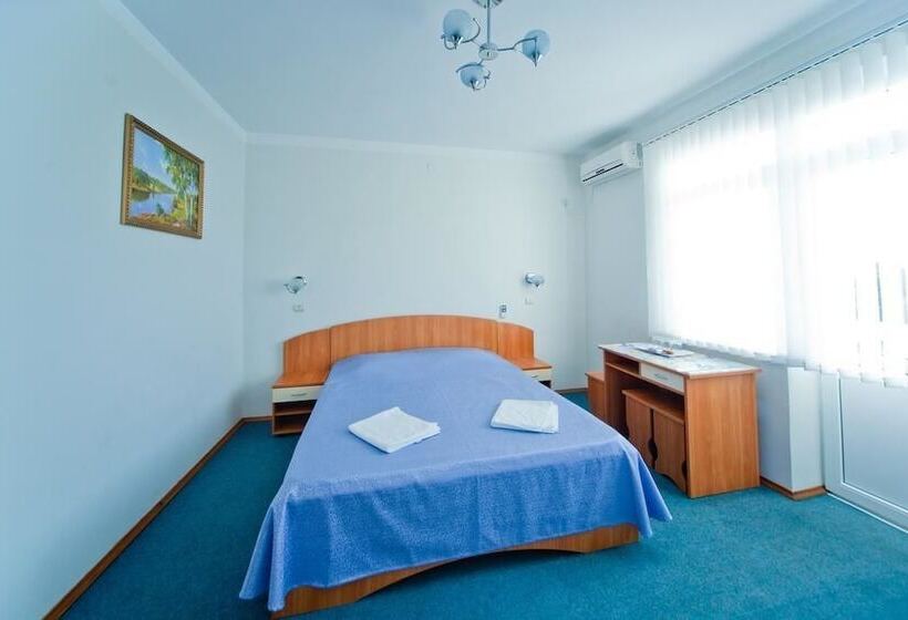 اتاق استاندارد سه تخته با بالکن, Lera Guest House