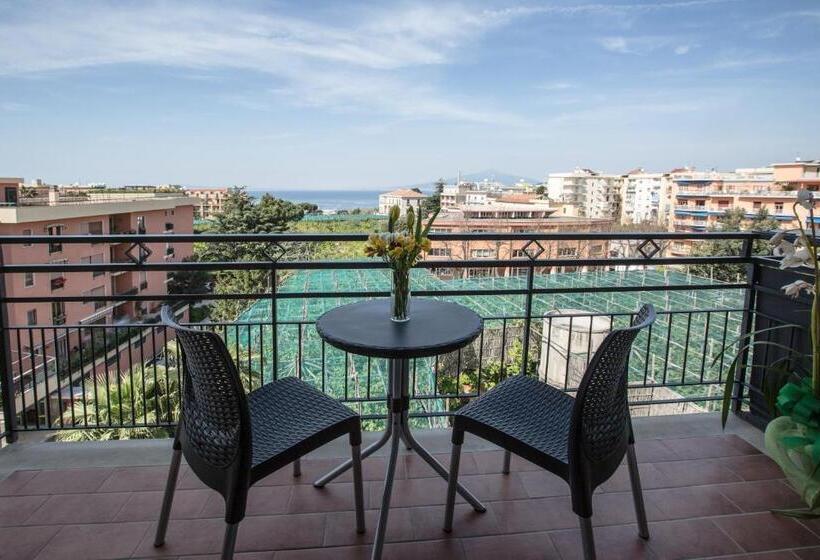 海景标准间带阳台, Sea Room Sorrento