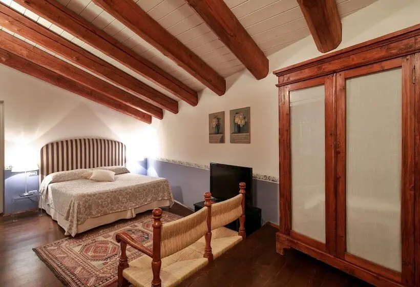 اتاق لوکس, Locanda Orologio