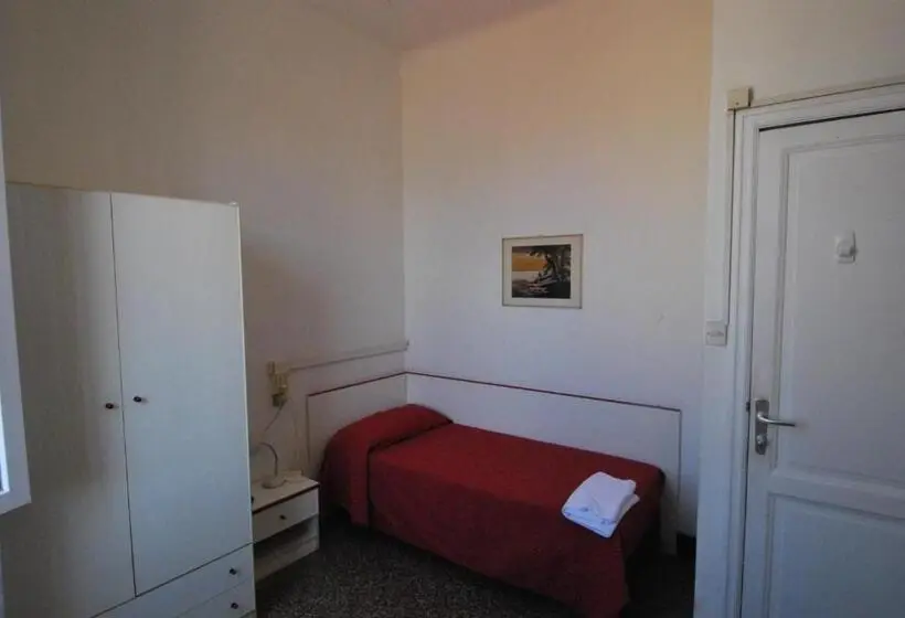Standard Yhden Hengen Huone Jaettu Kylpyhuone, Albergo La Vela
