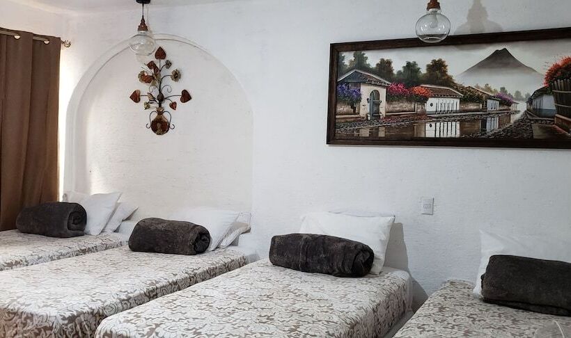 اتاق خانوادگی, Real Antigua