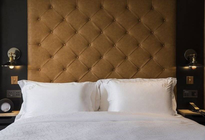 Номер Премиум, The Radh