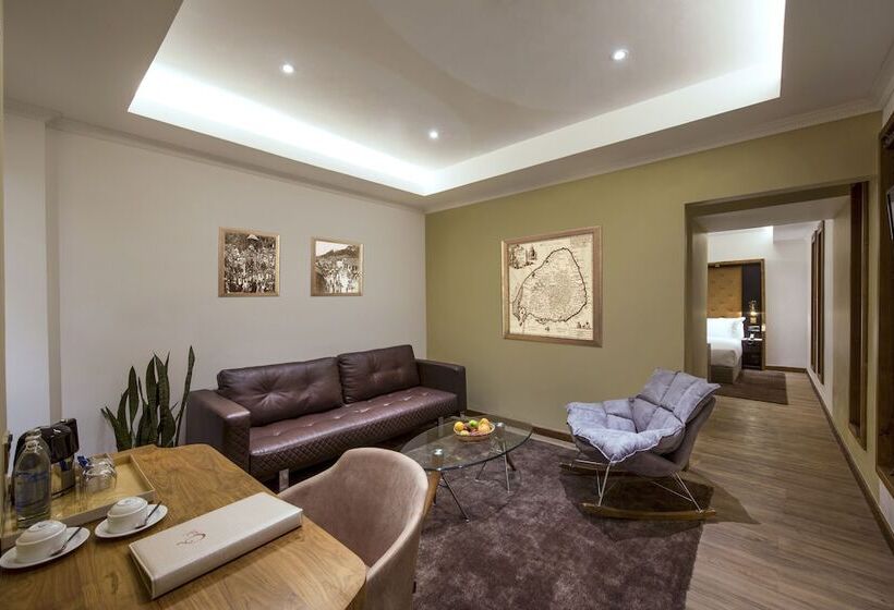 Family Suite, The Radh