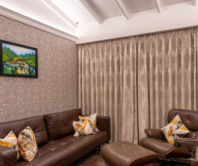 Королевский Люкс, The Radh