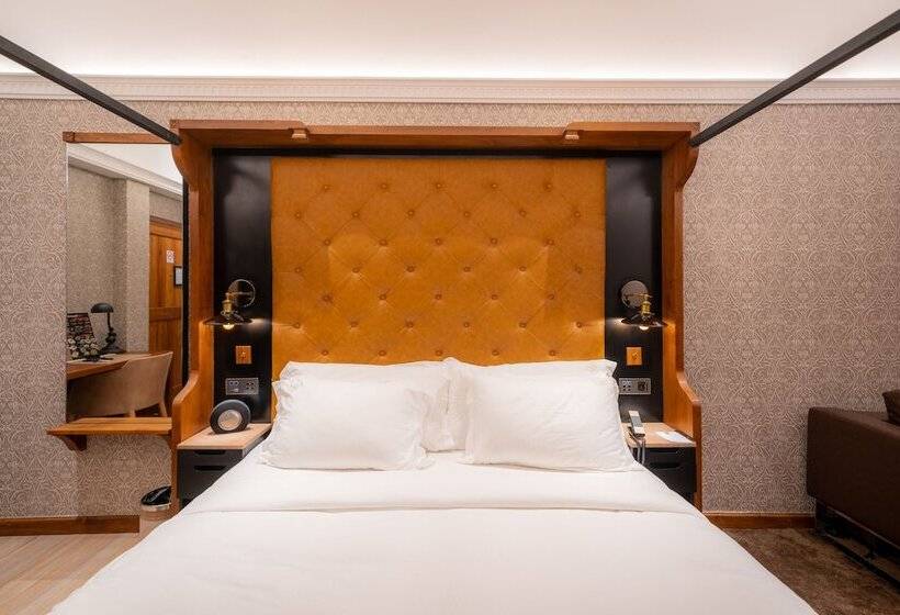 Королевский Люкс, The Radh